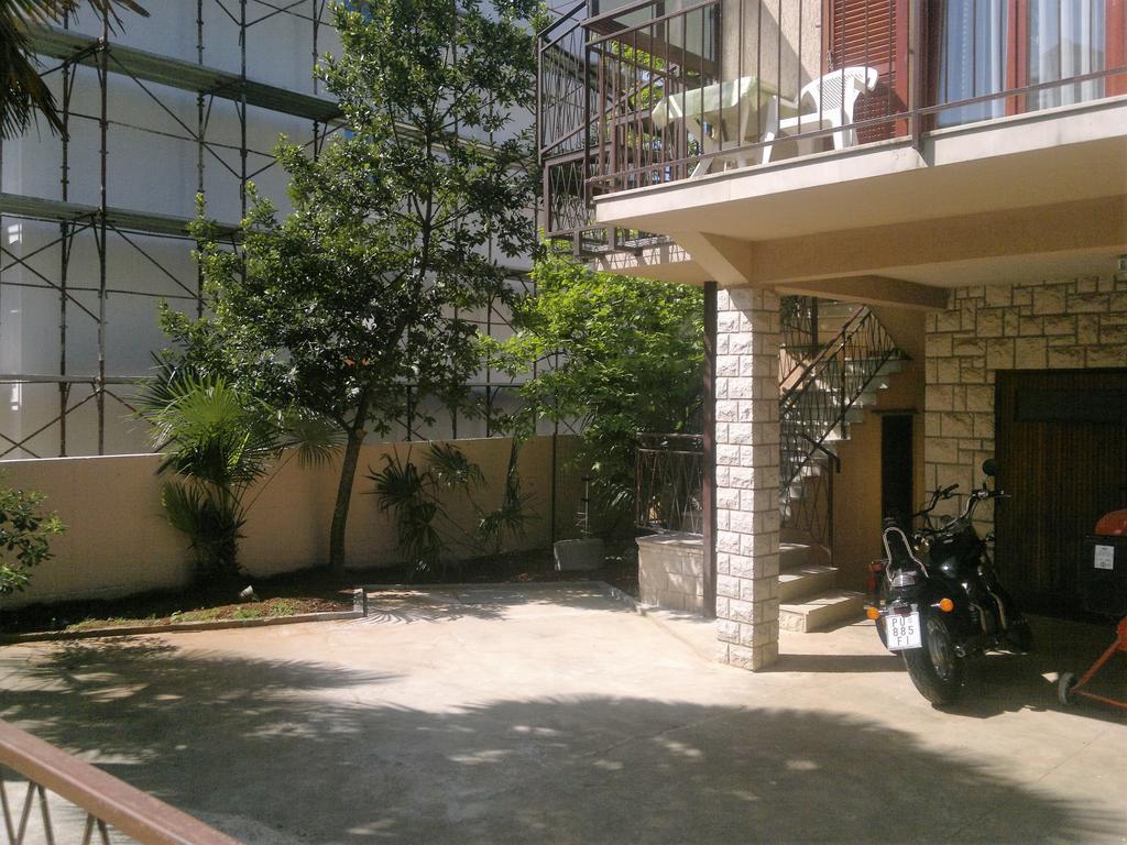 Lino Apartments Rovinj Exterior foto